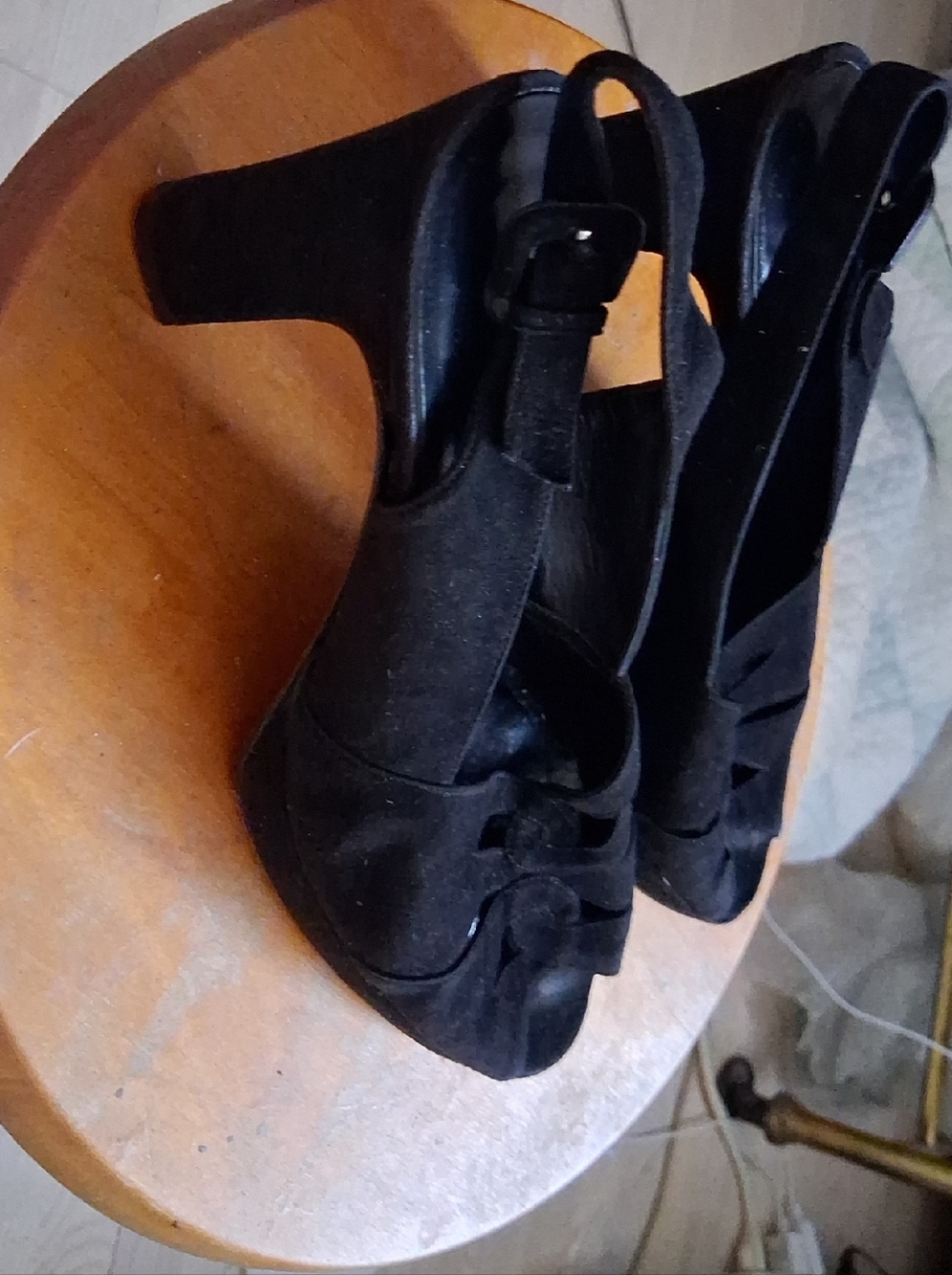 Black Ralph Lauren 8B Made In Italy Women's Suede Slingback Heels
